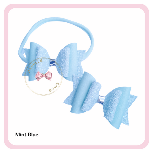 Add that extra touch of girly sweetness to your little girl's outfits with our Perfect Pastel Glitter Bows. Each bow measures 3.25/8cm.